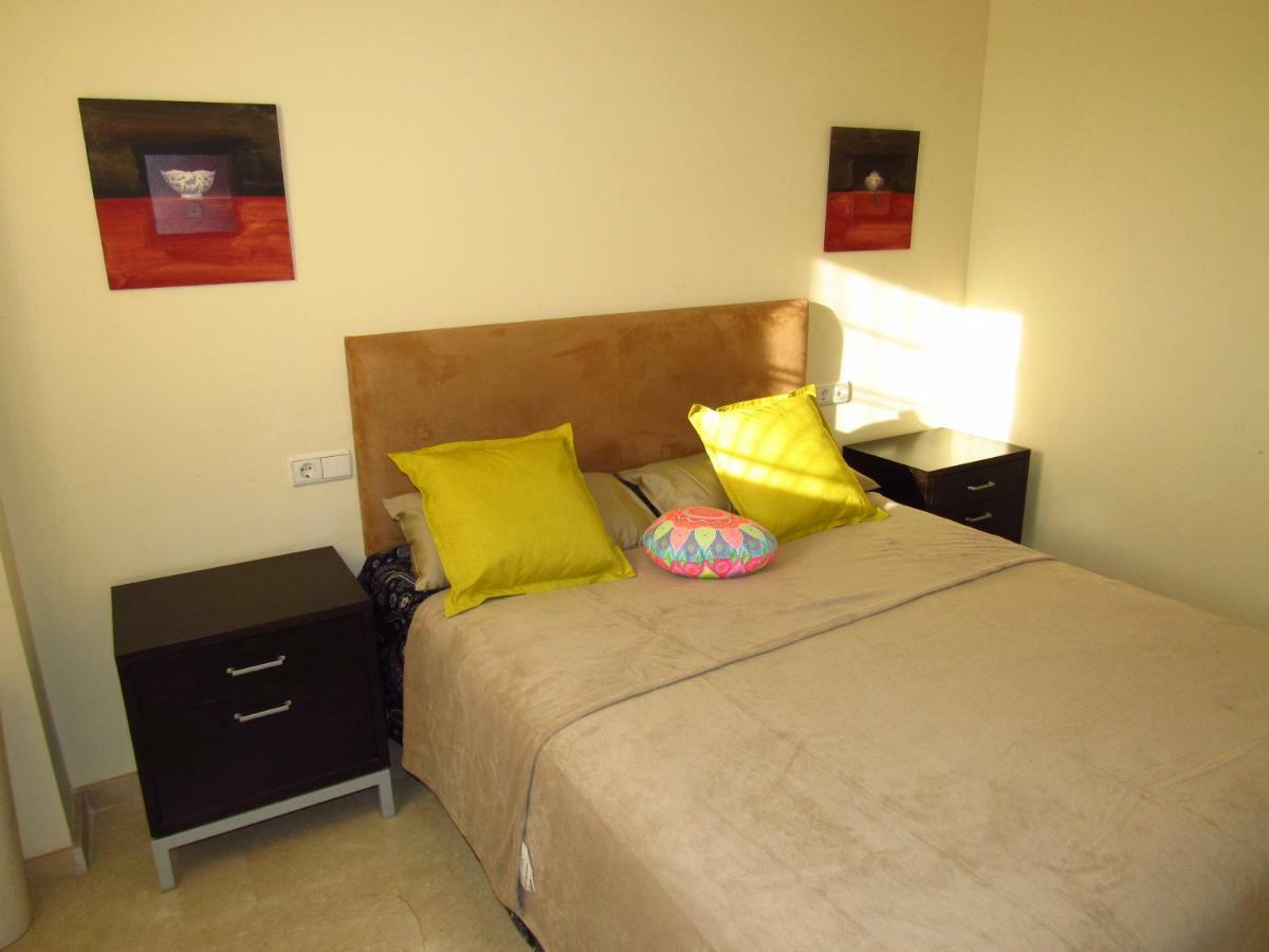 Arenal Golf Apartment เบนัลมาเดนา ภายนอก รูปภาพ