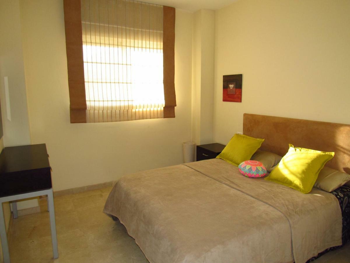 Arenal Golf Apartment เบนัลมาเดนา ภายนอก รูปภาพ